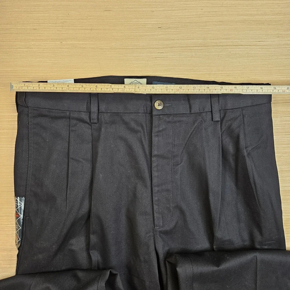 St. John's Bay Worry Free Chino Mens 38x36‎ Black Pleated Comfort Ease Fit NEW